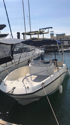 bateau quicksilver 7 places OPEN 150 cv